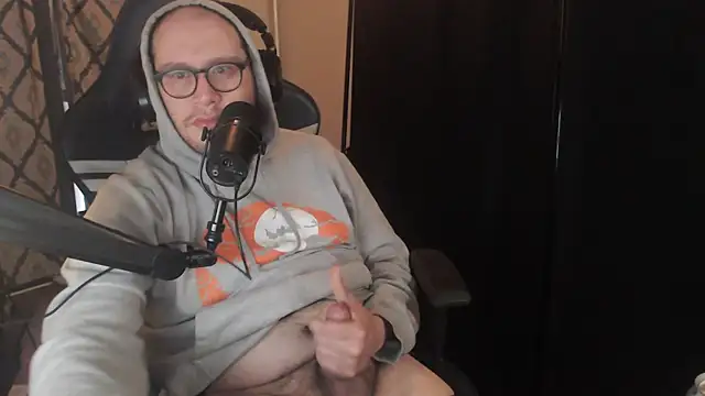 chicostick413 online show from March 19, 1:55 pm