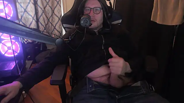 chicostick413 online show from February 12, 1:00 pm