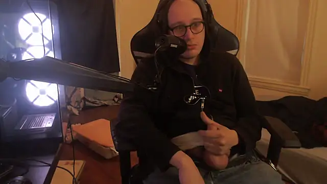 chicostick413 online show from October 22, 1:32 pm