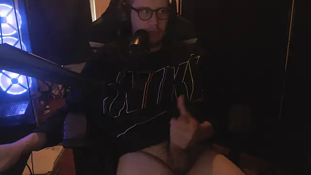 chicostick413 online show from November 6, 3:16 pm