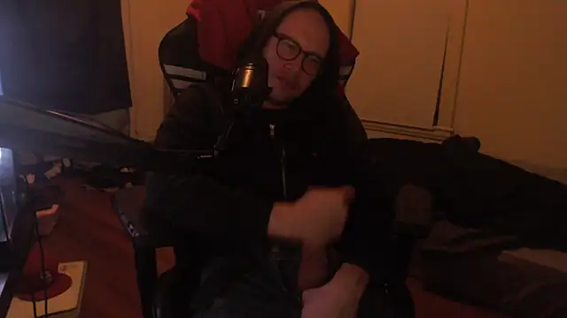 chicostick413 online show from October 6, 7:42 am