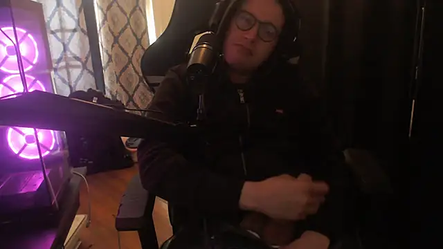 chicostick413 online show from February 26, 3:01 pm