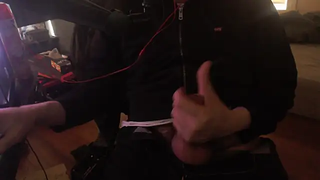 chicostick413 online show from March 10, 2:05 pm