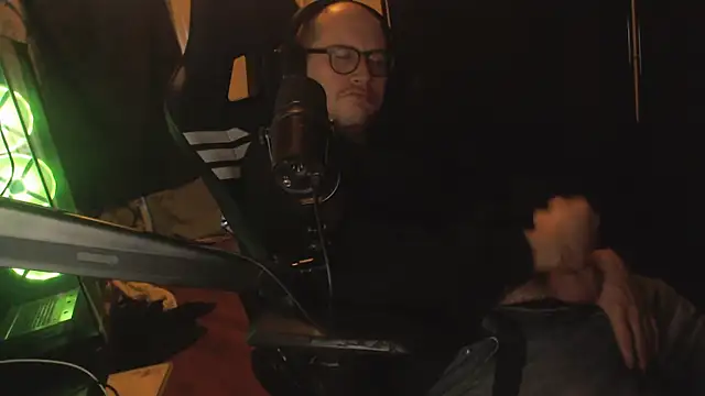 chicostick413 online show from November 29, 7:58 pm