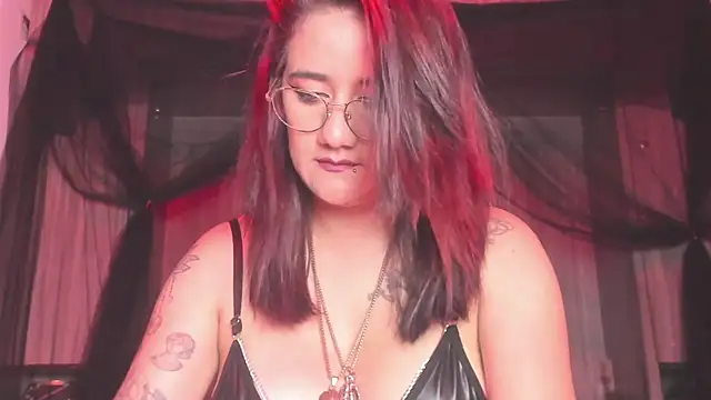 KylieMaxwell online show from November 14, 12:31 pm