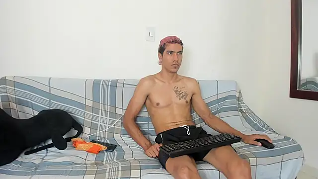 QuinnAndpuma1 online show from February 23, 11:36 pm