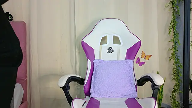 GilaKat online show from September 23, 5:47 am