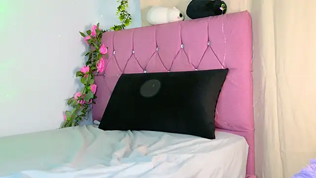 GilaKat online show from September 27, 4:51 am