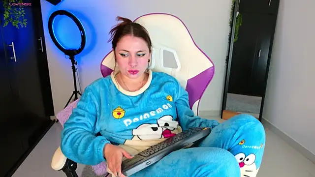 GilaKat online show from October 13, 5:42 am