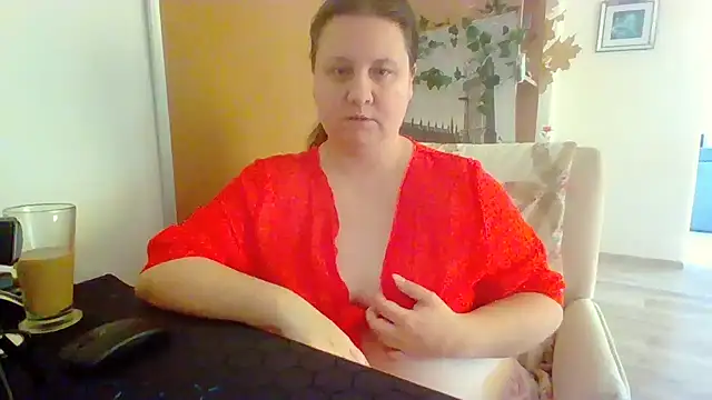 ReifeVenna online show from December 2, 12:46 pm