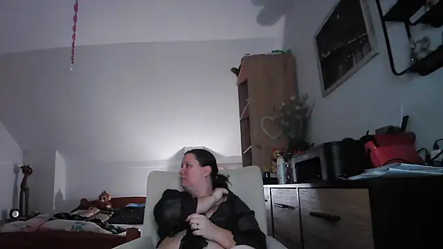 ReifeVenna online show from February 24, 5:47 pm