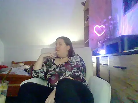 ReifeVenna online show from October 21, 6:51 pm