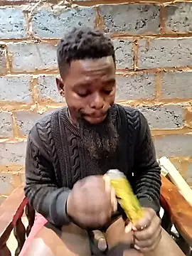 Snapshot of Chocolate_factory_man chatting on October 20, 2:46 am Chocolate factory man online show from October 20, 2:46 am