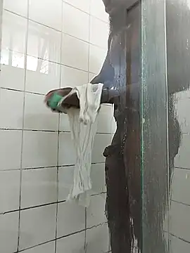 Snapshot of Chocolate_factory_man chatting on November 19, 4:56 am Chocolate factory man online show from November 19, 4:56 am