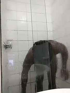 Snapshot of Chocolate_factory_man chatting on November 28, 1:28 am Chocolate factory man online show from November 28, 1:28 am