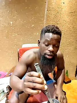 Snapshot of Chocolate_factory_man chatting on November 14, 2:48 am Chocolate factory man online show from November 14, 2:48 am