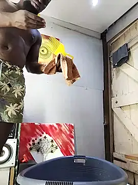 Snapshot of Chocolate_factory_man chatting on February 21, 7:23 am Chocolate factory man online show from February 21, 7:23 am