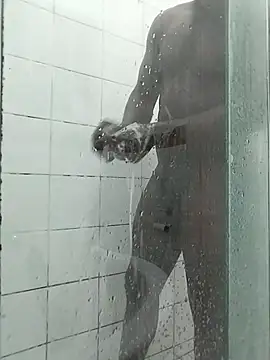 Snapshot of Chocolate_factory_man chatting on November 20, 6:19 pm Chocolate factory man online show from November 20, 6:19 pm