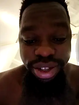 Snapshot of Chocolate_factory_man chatting on November 25, 4:13 am Chocolate factory man online show from November 25, 4:13 am