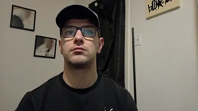 Snapshot of Thekodyy chatting on November 30, 12:17 pm Thekodyy online show from November 30, 12:17 pm