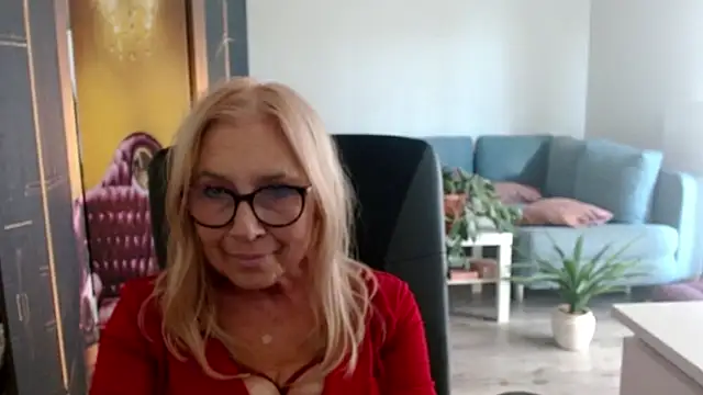 Snapshot of sofia_xkiss chatting on October 2, 1:47 pm sofia xkiss online show from October 2, 1:47 pm