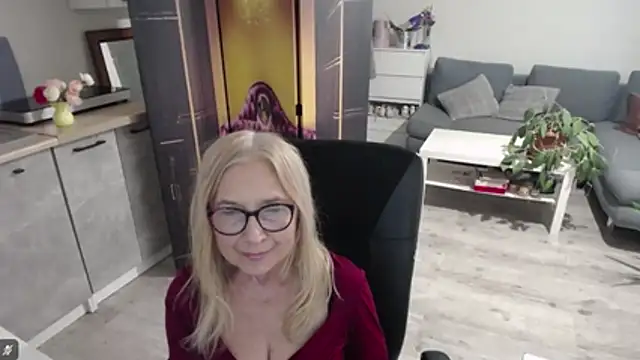 sofia xkiss online show from February 10, 2:49 pm