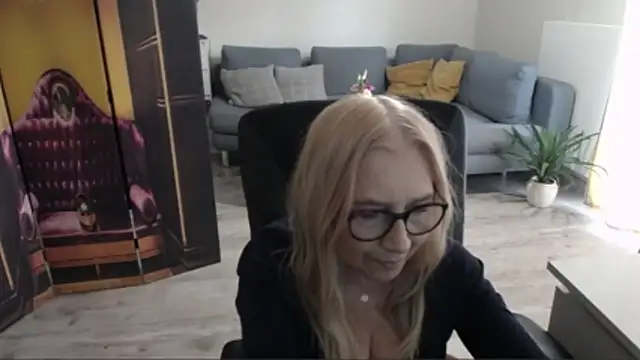 sofia xkiss online show from March 26, 2:37 pm