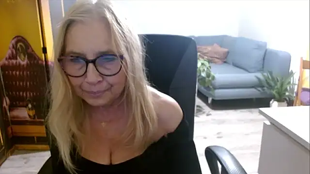 Snapshot of sofia_xkiss chatting on November 30, 2:40 pm sofia xkiss online show from November 30, 2:40 pm