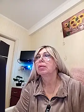 Snapshot of SusieNoreen chatting on October 4, 12:56 am SusieNoreen online show from October 4, 12:56 am