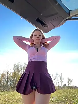 justmila online show from October 29, 10:03 am