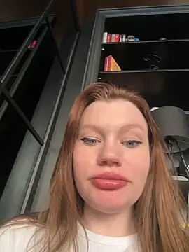 Snapshot of justmila chatting on February 19, 2:55 pm justmila online show from February 19, 2:55 pm