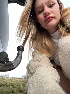 justmila online show from February 4, 12:00 pm