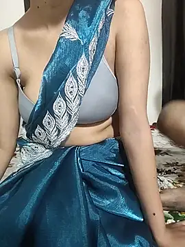 Snapshot of Indian_Carolina chatting on July 10, 3:39 am Indian Carolina online show from July 10, 3:39 am