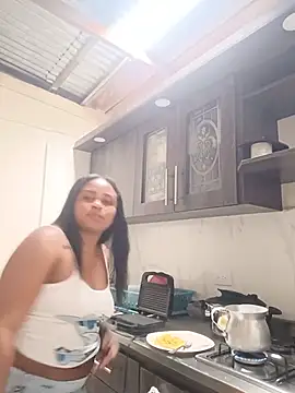 Snapshot of NicolVilla chatting on June 25, 1:49 pm NicolVilla online show from June 25, 1:49 pm