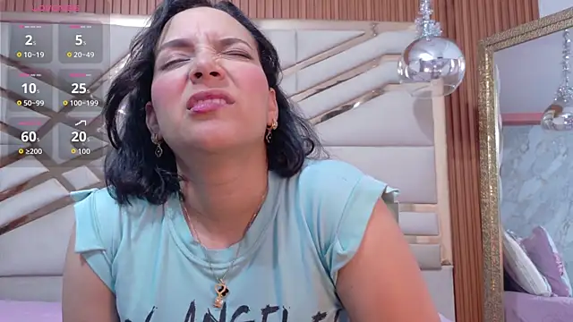 Sluttyandmature online show from April 14, 12:54 pm