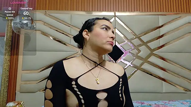 Sluttyandmature online show from March 22, 12:18 pm