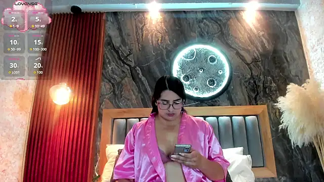 BellaPeers  online show from February 24, 12:28 pm