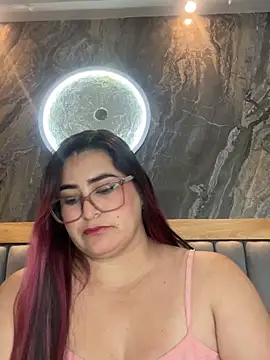 Snapshot of BellaPeers_ chatting on September 27, 12:33 pm BellaPeers online show from September 27, 12:33 pm