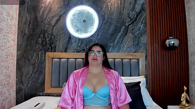 Snapshot of BellaPeers_ chatting on October 8, 12:07 pm BellaPeers online show from October 8, 12:07 pm