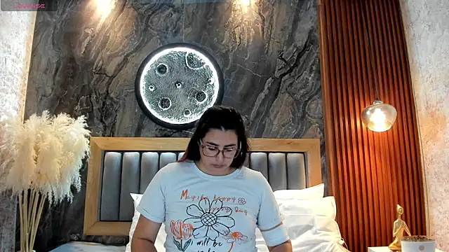 BellaPeers  online show from May 29, 10:32 am