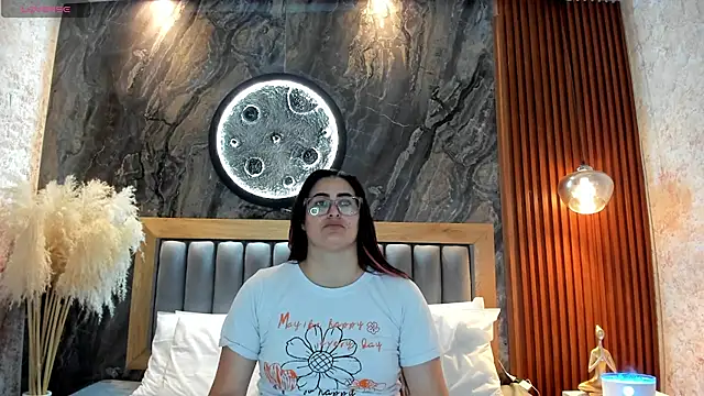 BellaPeers  online show from May 14, 10:34 am