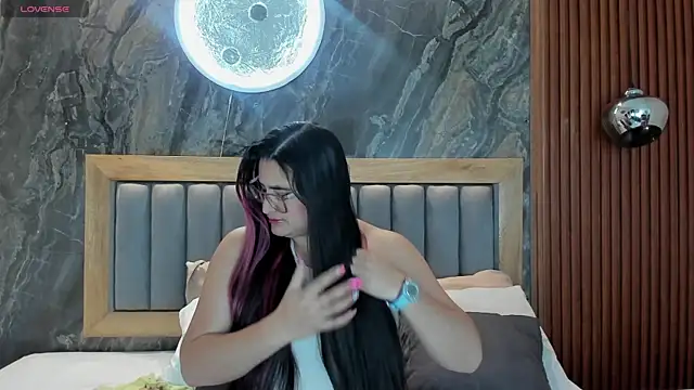 BellaPeers  online show from October 25, 12:28 pm