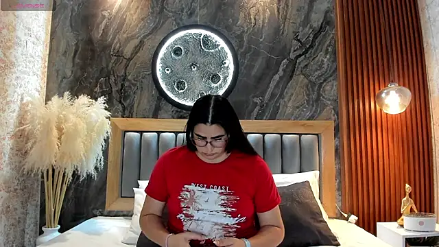 BellaPeers  online show from June 2, 11:21 am