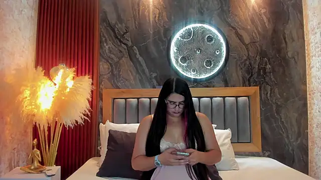 BellaPeers  online show from November 20, 11:55 am