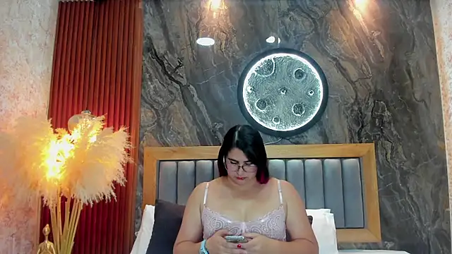 BellaPeers  online show from November 11, 11:49 am