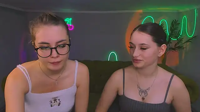 queenofjoyy online show from December 3, 4:11 pm