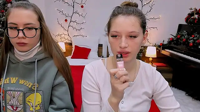 queenofjoyy online show from December 15, 6:29 am