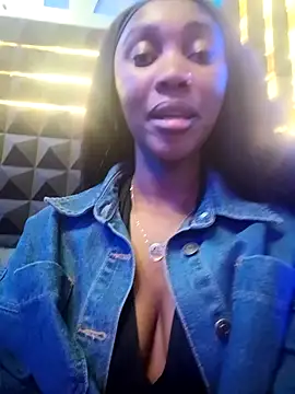 Snapshot of Shria107 chatting on October 25, 9:48 pm Shria107 online show from October 25, 9:48 pm