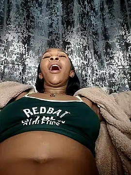 Snapshot of Shria107 chatting on November 9, 11:31 pm Shria107 online show from November 9, 11:31 pm