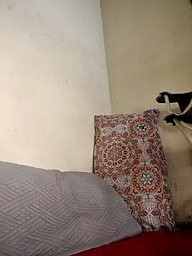 Snapshot of Shria107 chatting on October 22, 7:30 am Shria107 online show from October 22, 7:30 am